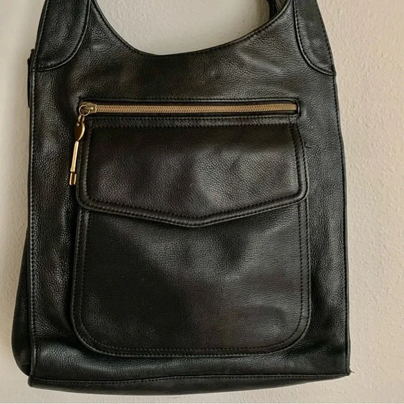 Vintage Fossil Black Soft Leather Shoulder Bag Zipper 90’s Y2K + Brass Key Charm - Picture 6 of 12